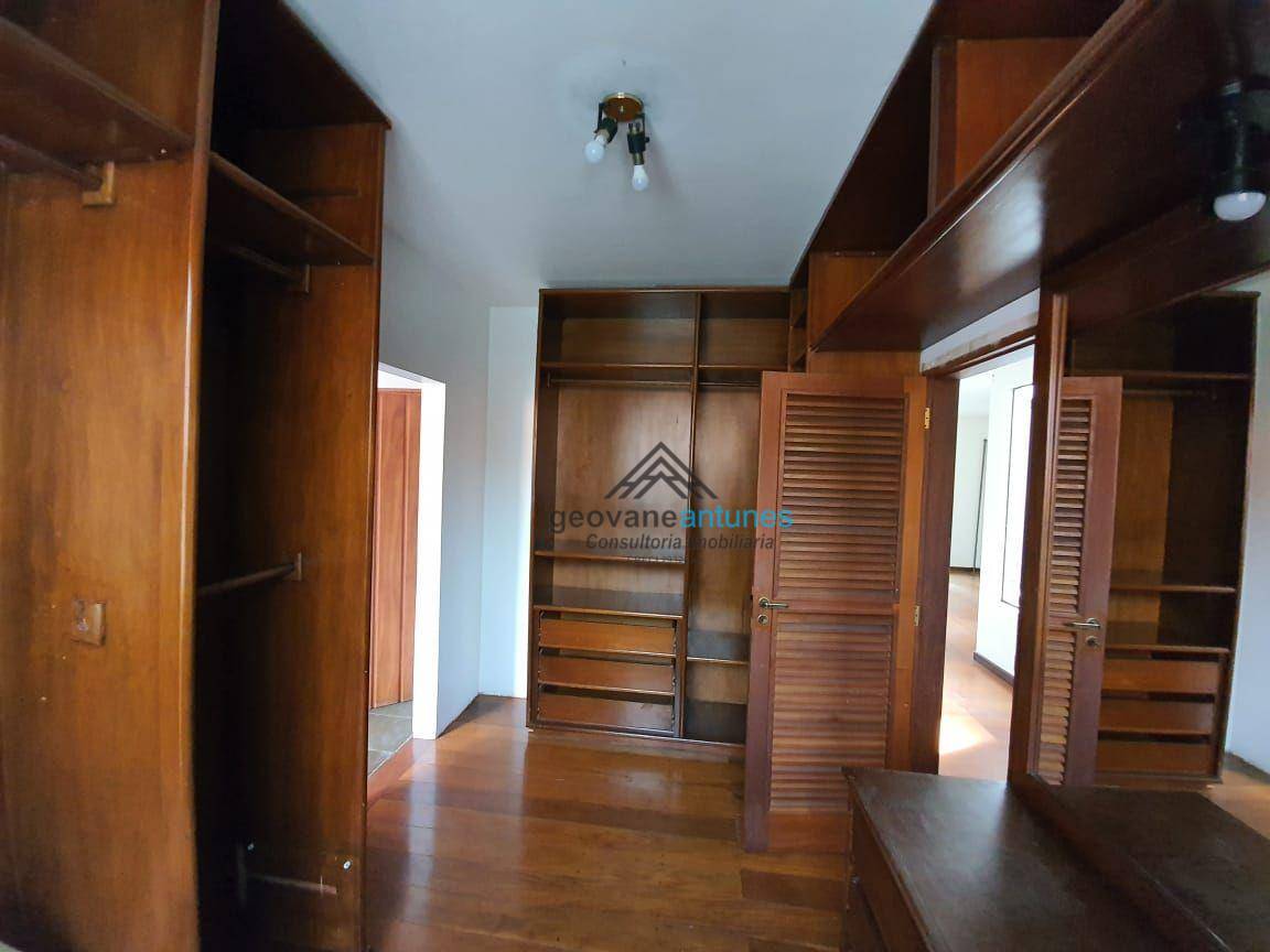 Sobrado à venda com 4 quartos, 681m² - Foto 53