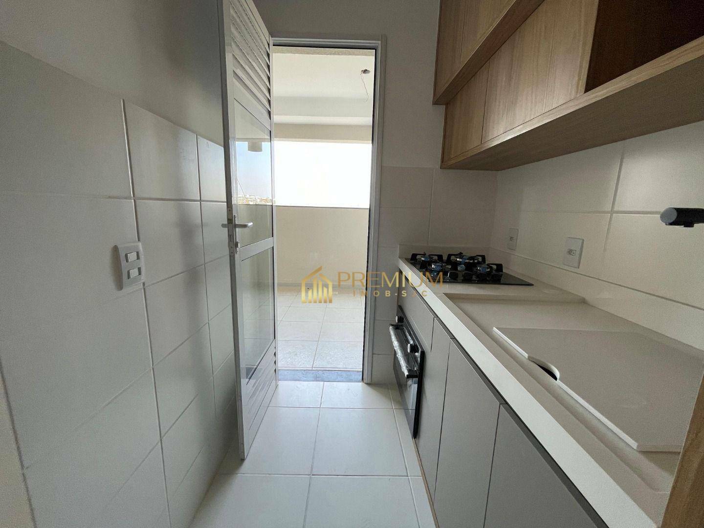 Apartamento à venda com 3 quartos, 65m² - Foto 4