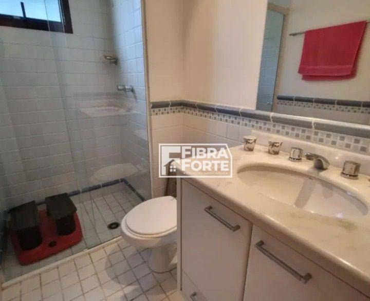 Apartamento para alugar com 4 quartos, 148m² - Foto 19