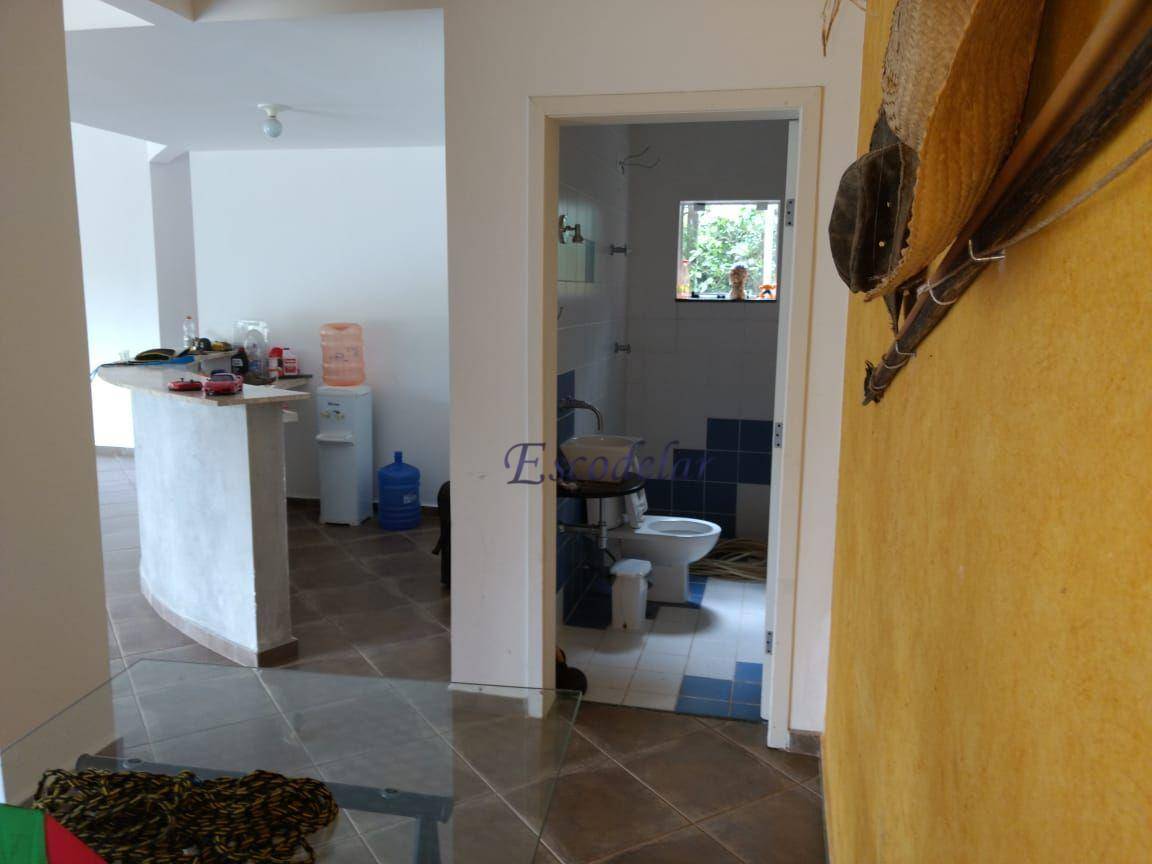 Casa de Condomínio à venda com 4 quartos, 400m² - Foto 12