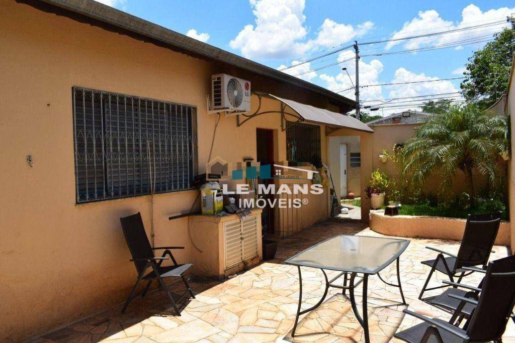 Casa à venda com 3 quartos, 270m² - Foto 17