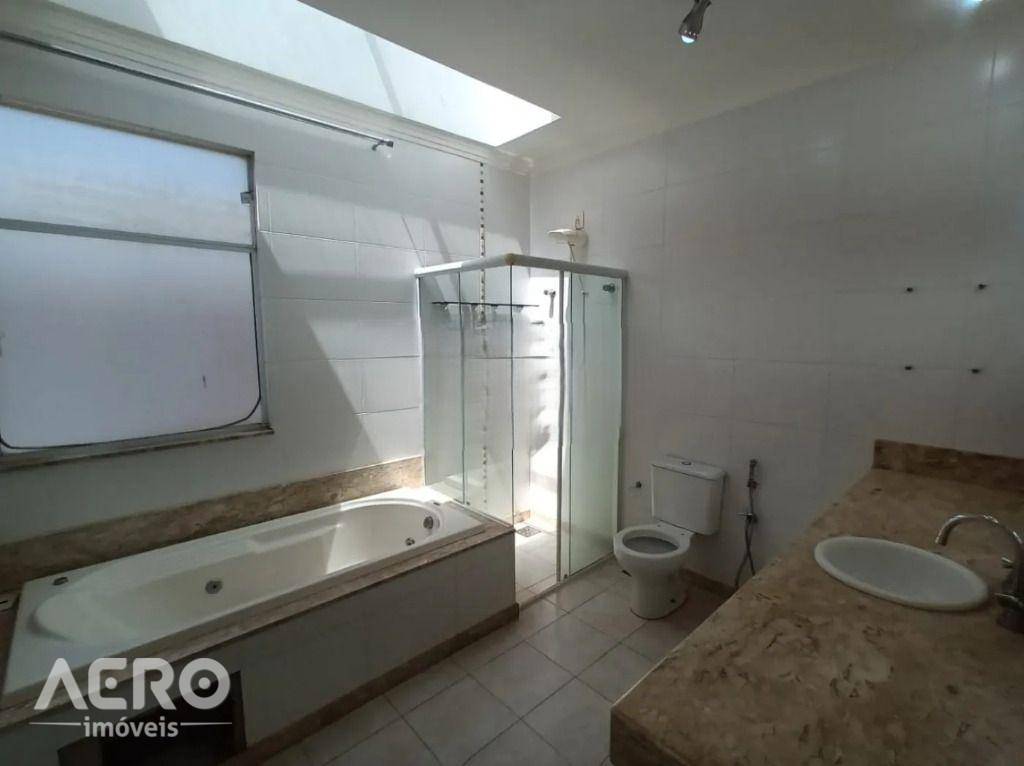 Casa de Condomínio à venda com 3 quartos, 328m² - Foto 15