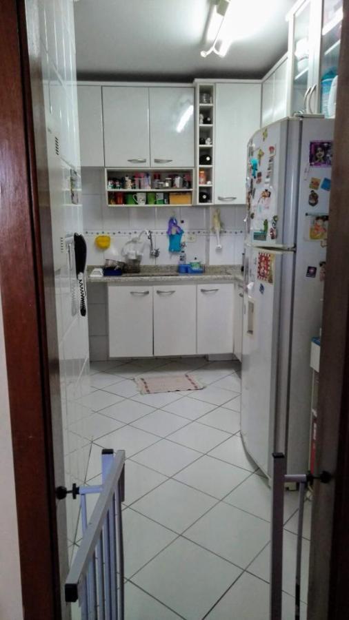 Apartamento à venda com 3 quartos, 68m² - Foto 3