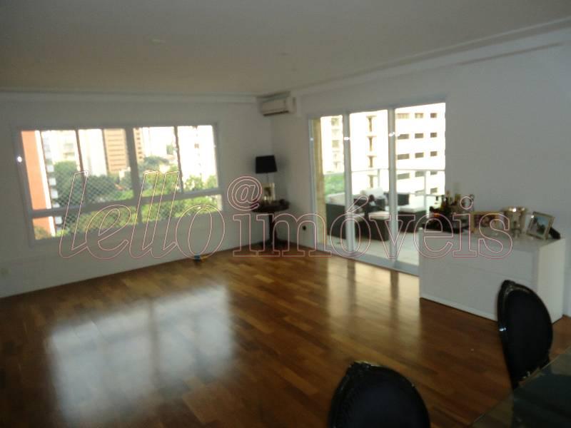 Apartamento para alugar com 3 quartos, 214m² - Foto 7