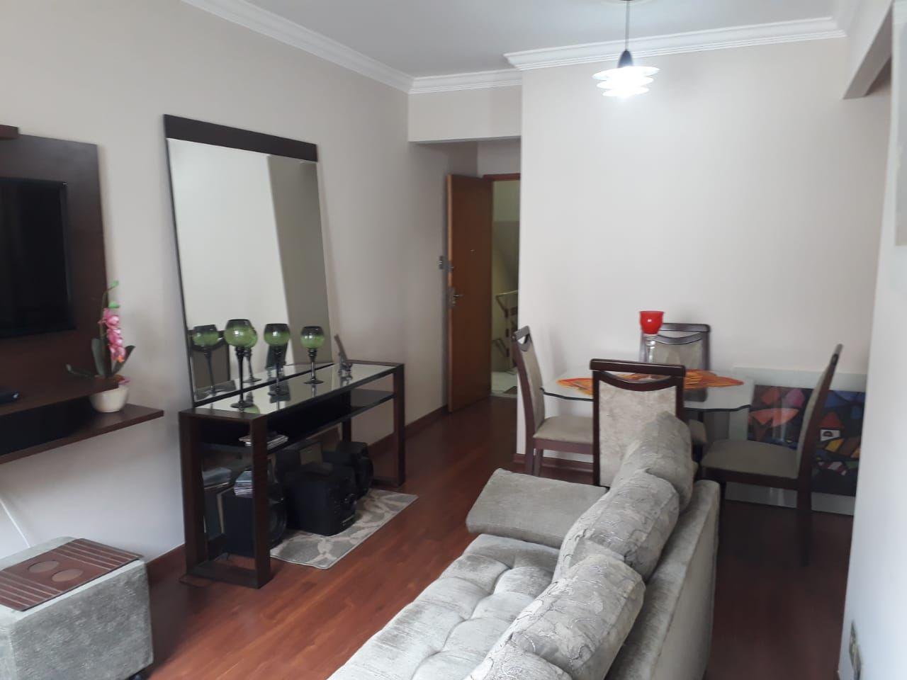 Apartamento à venda com 2 quartos, 70m² - Foto 1