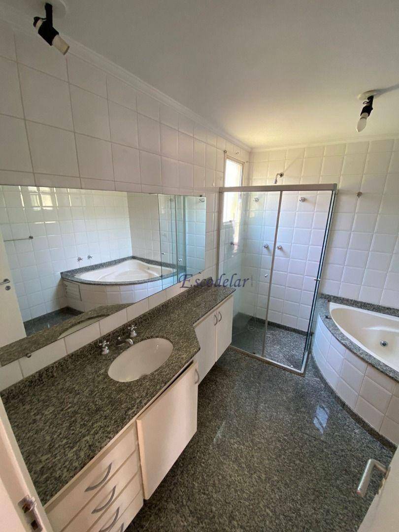 Casa para alugar com 3 quartos, 375m² - Foto 24