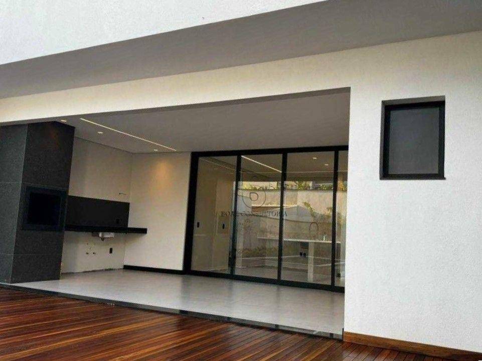 Casa de Condomínio para alugar com 3 quartos, 250m² - Foto 16