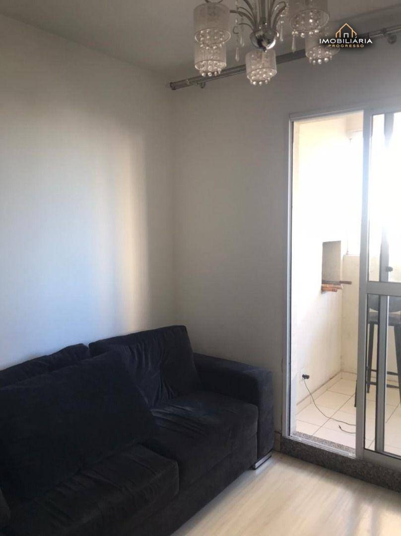 Apartamento para alugar com 2 quartos, 55m² - Foto 2