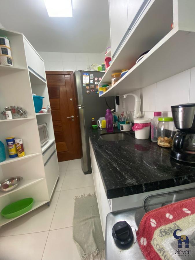 Apartamento à venda com 2 quartos, 75m² - Foto 13