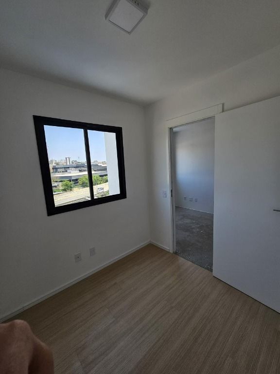 Apartamento à venda com 2 quartos, 37m² - Foto 9