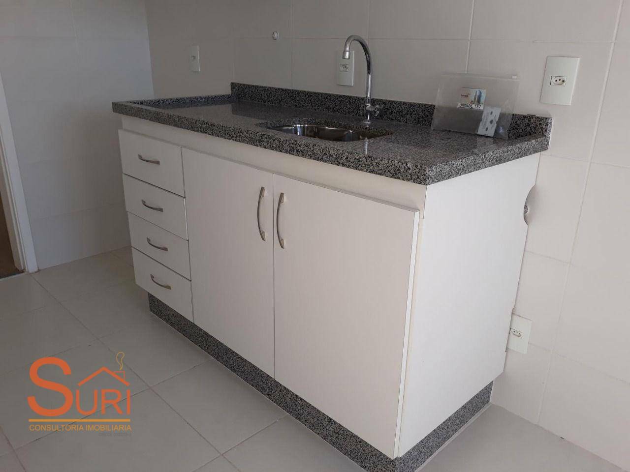 Apartamento à venda com 2 quartos, 70m² - Foto 12