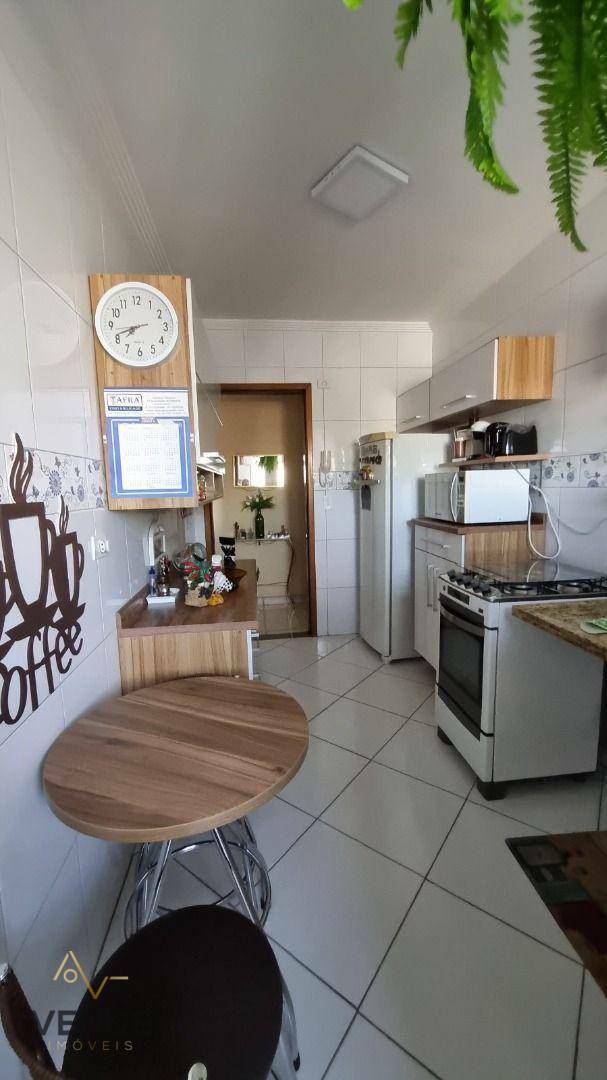 Apartamento à venda com 2 quartos, 60m² - Foto 19