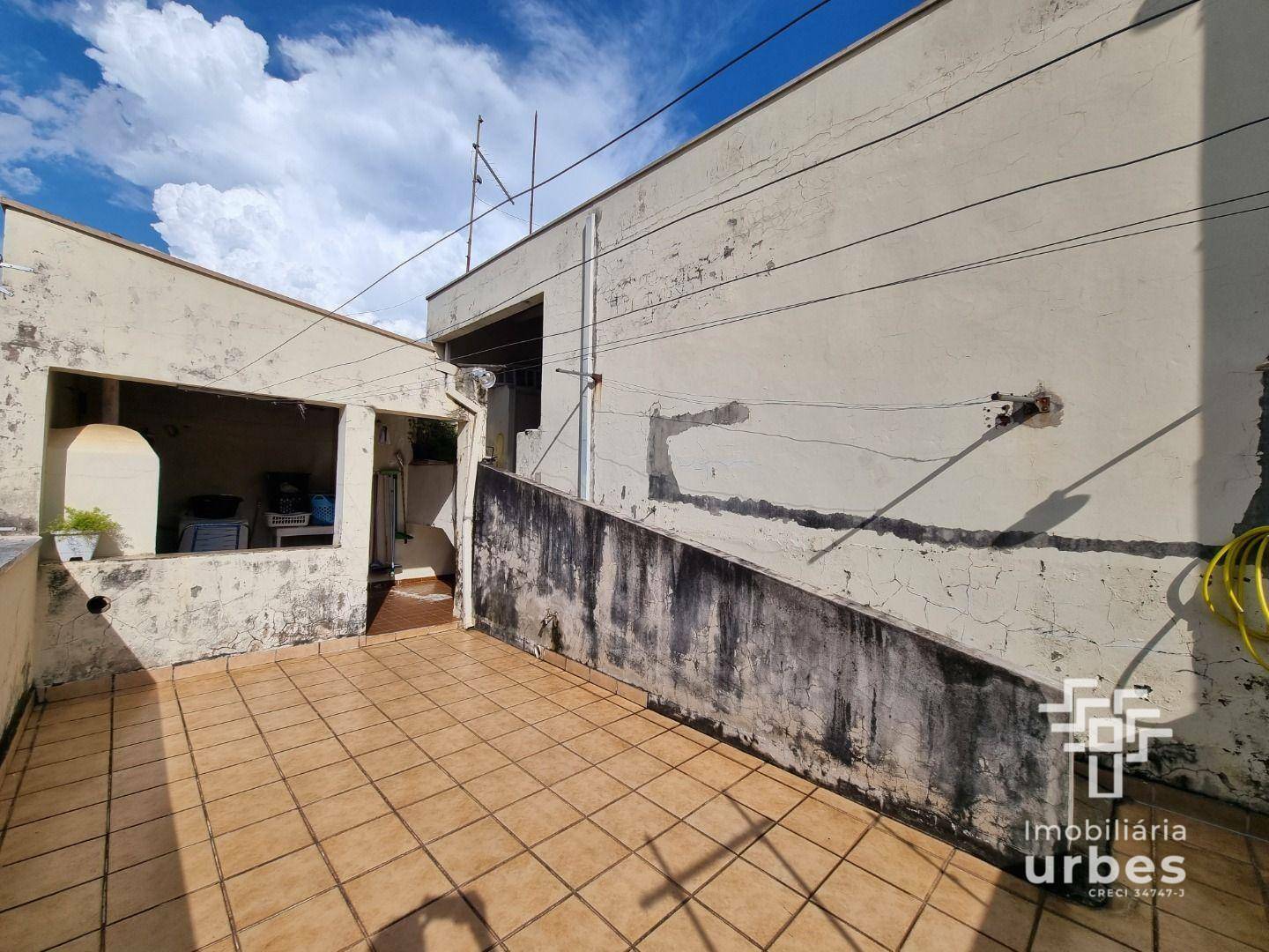 Casa à venda com 3 quartos, 249m² - Foto 14