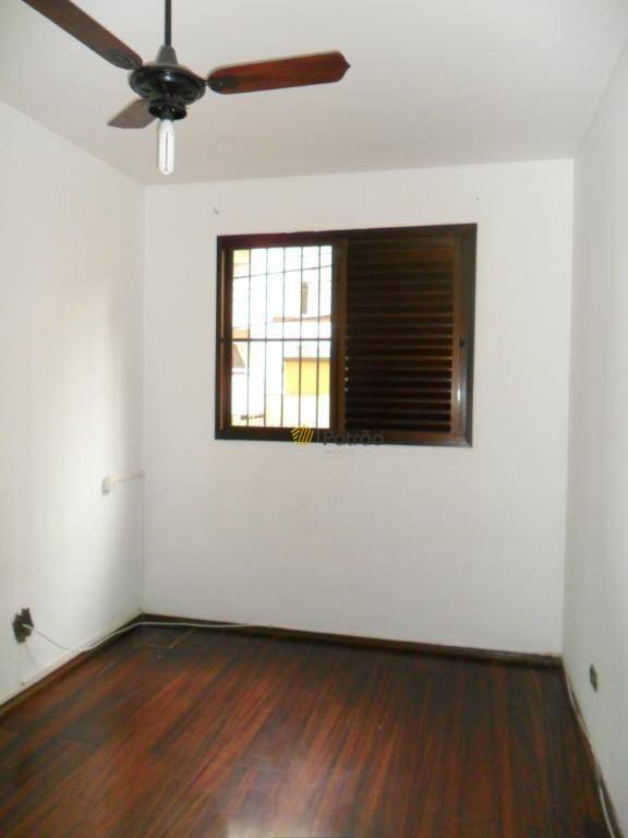 Apartamento à venda com 2 quartos, 70m² - Foto 5