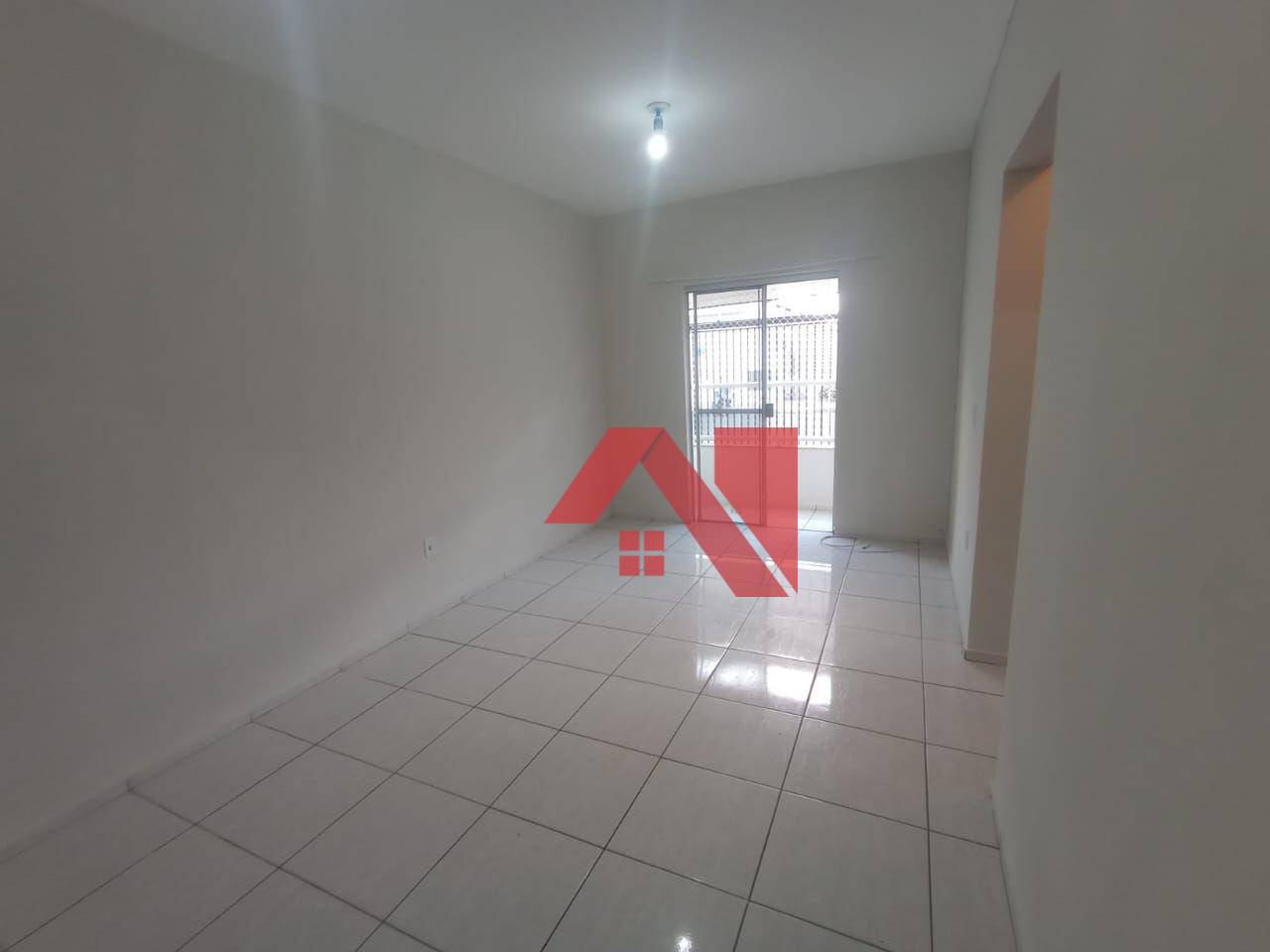 Apartamento à venda e aluguel com 2 quartos, 70m² - Foto 3