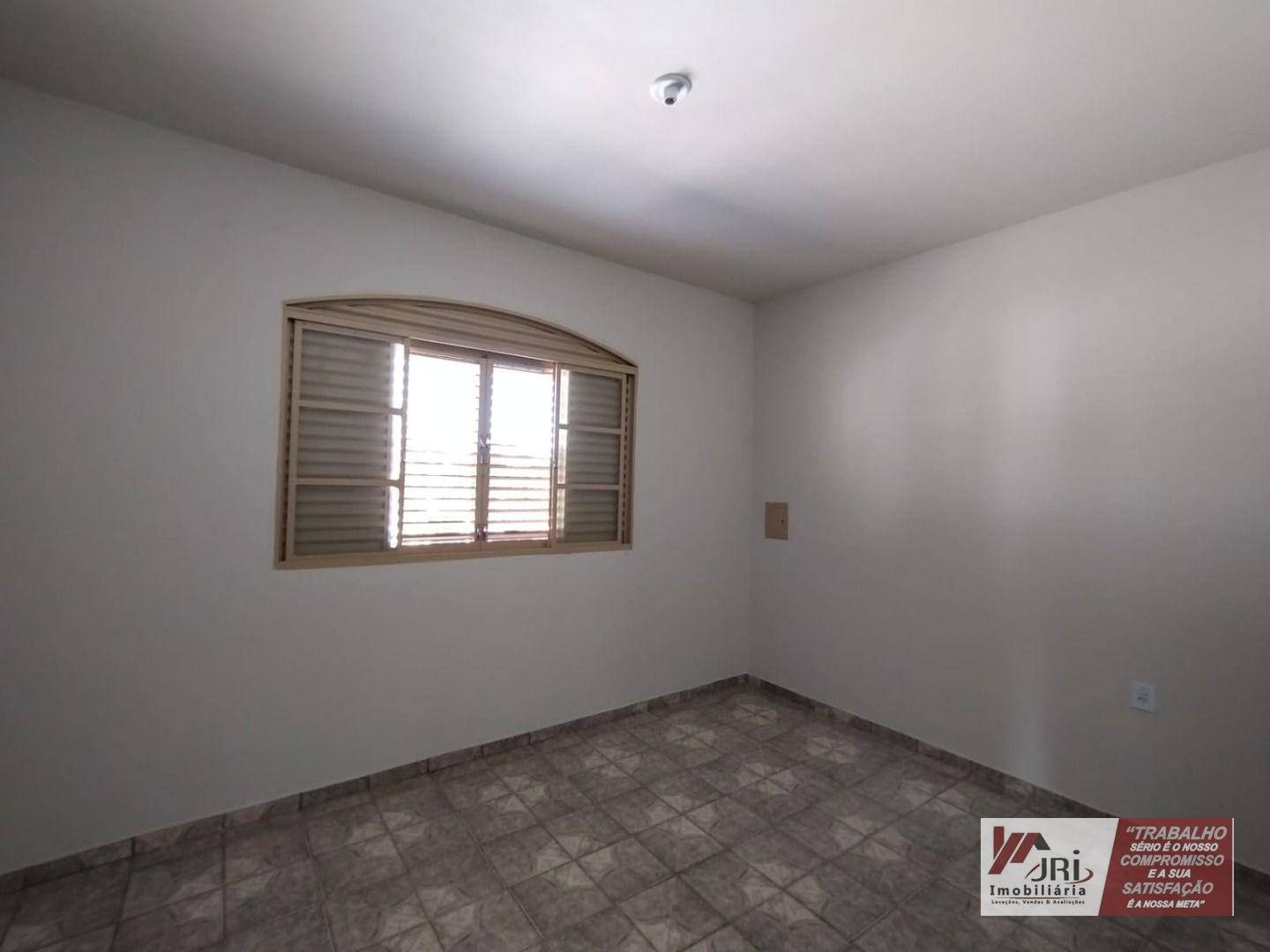 Casa à venda e aluguel com 3 quartos, 100m² - Foto 11