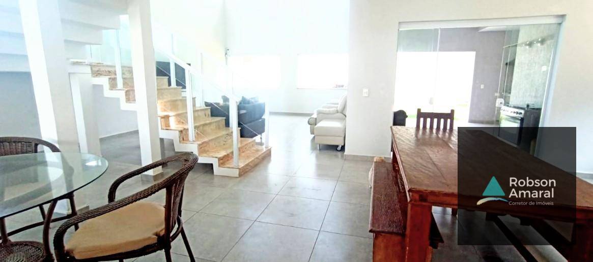 Sobrado à venda com 6 quartos, 310m² - Foto 4