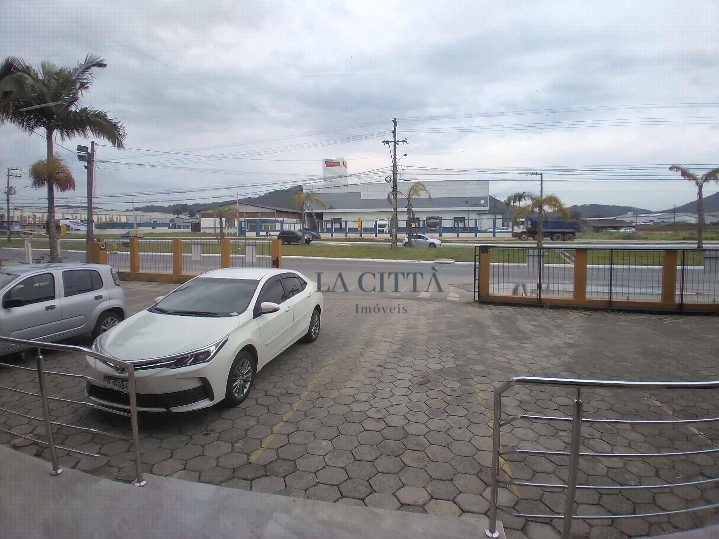 Depósito-Galpão-Armazém à venda, 1240m² - Foto 17