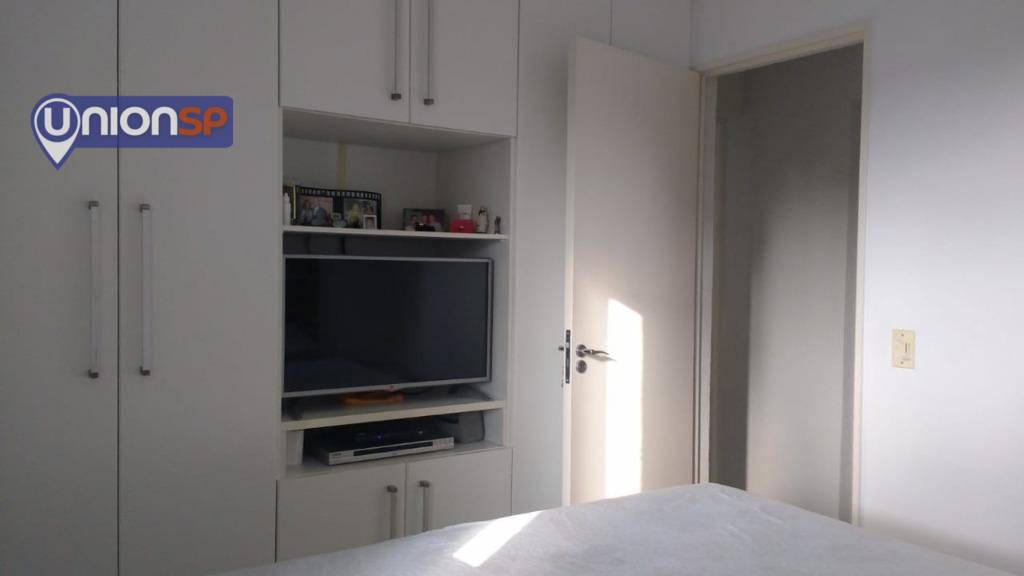 Apartamento à venda com 2 quartos, 65m² - Foto 13