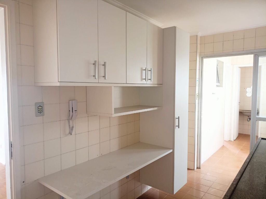 Apartamento para alugar com 3 quartos, 85m² - Foto 26