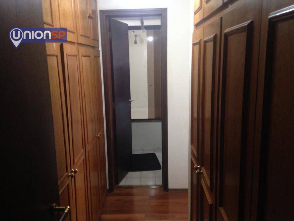 Apartamento à venda com 4 quartos, 195m² - Foto 8