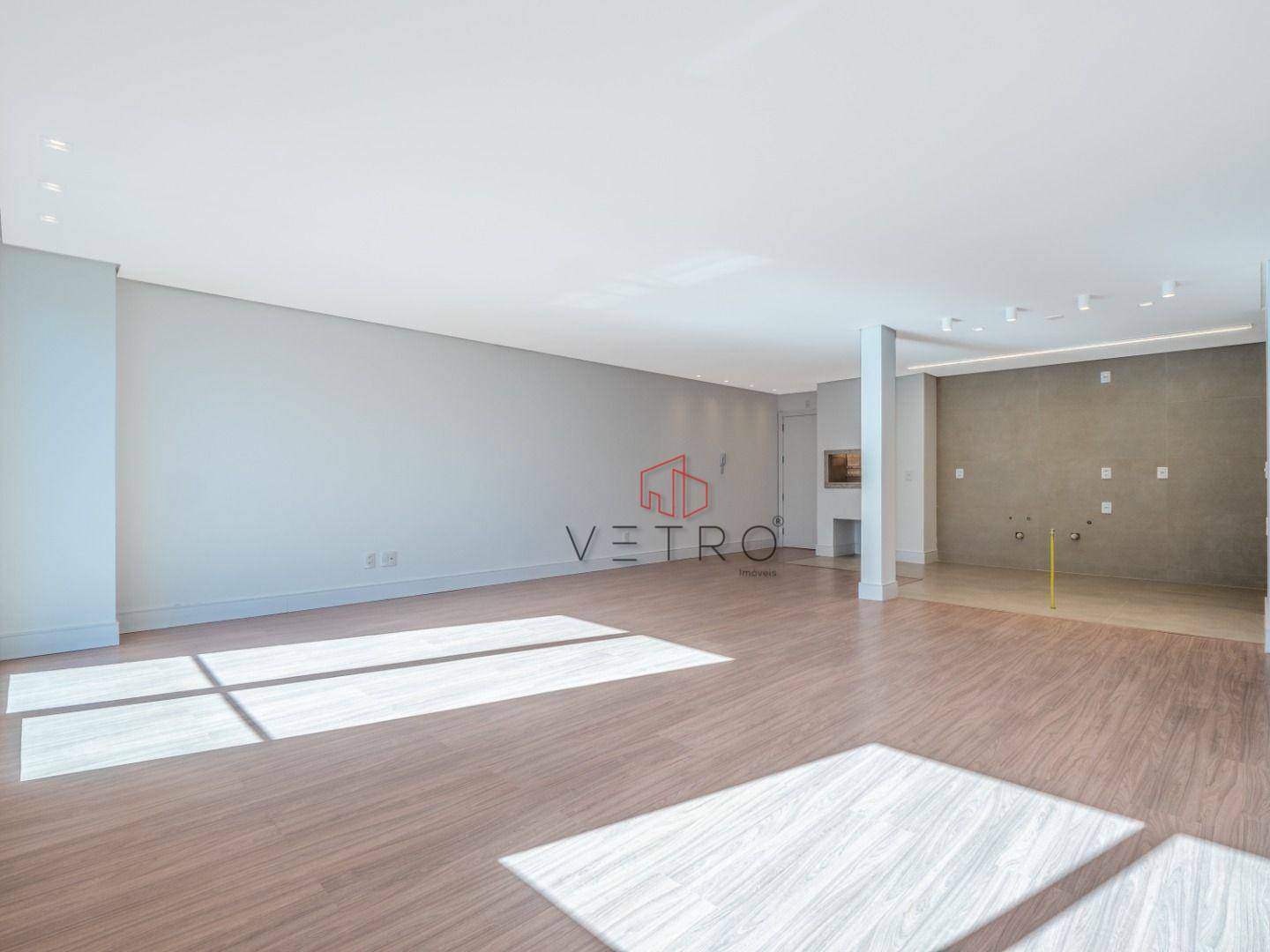 Apartamento à venda com 3 quartos, 200m² - Foto 4