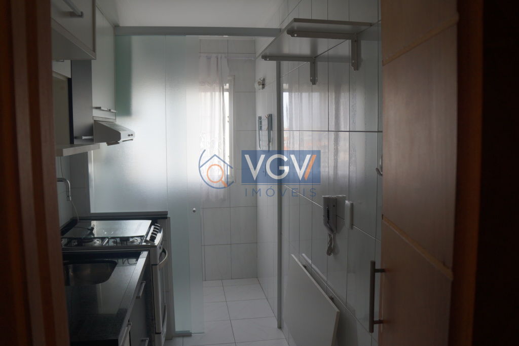 Apartamento à venda com 2 quartos, 48m² - Foto 4