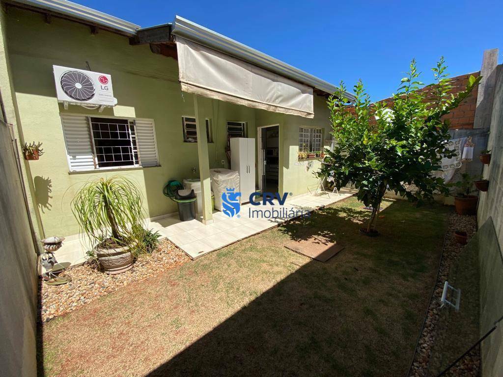 Casa à venda com 2 quartos, 80m² - Foto 3