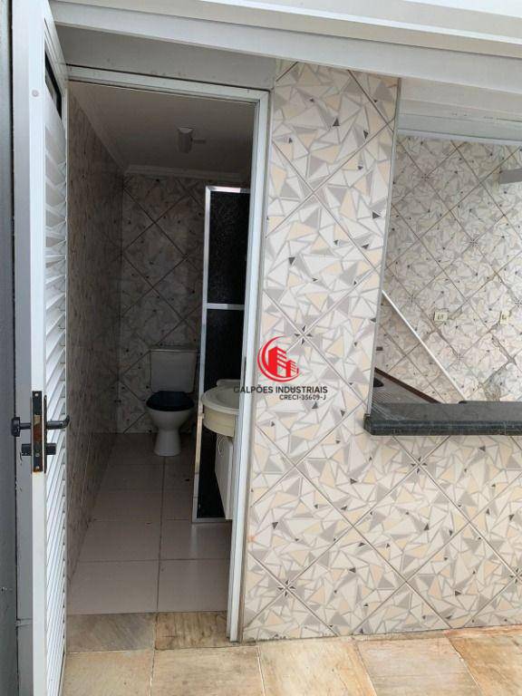 Casa para alugar com 3 quartos, 178m² - Foto 15