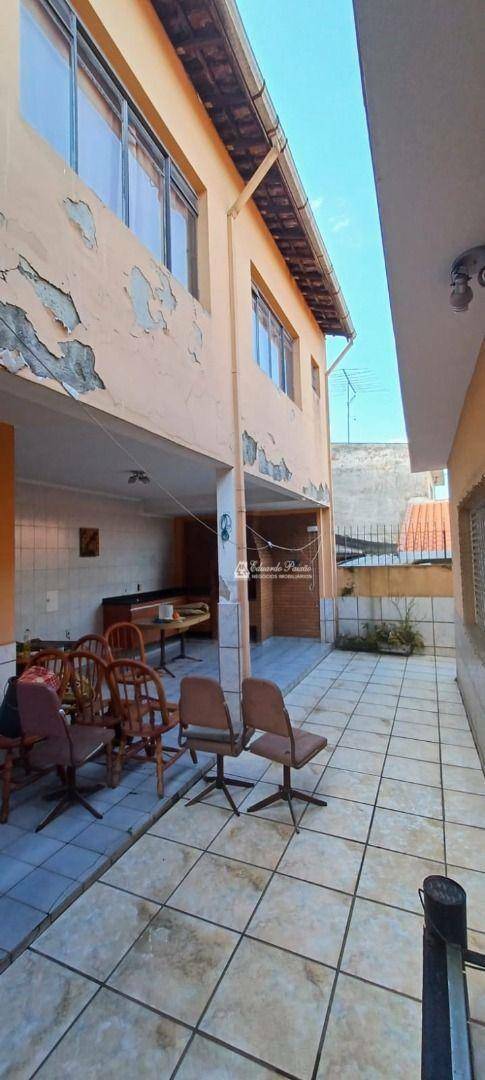 Casa à venda com 3 quartos, 250m² - Foto 31