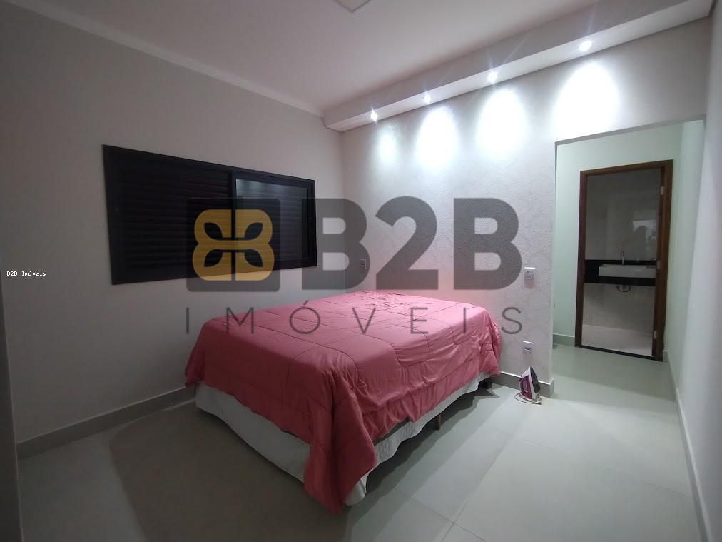 Casa à venda com 2 quartos, 125m² - Foto 10