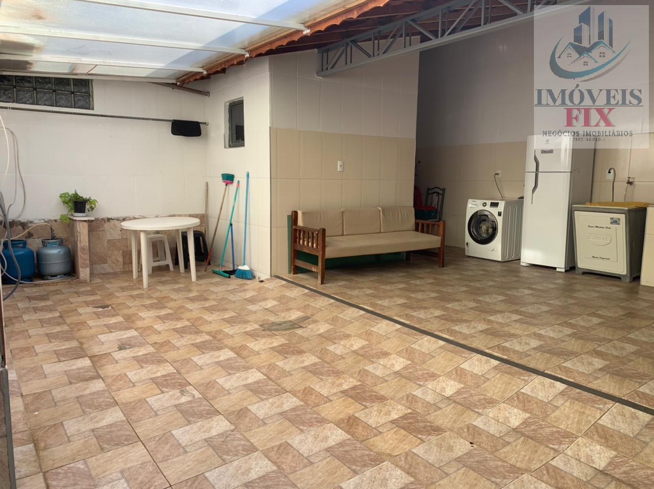 Casa à venda com 4 quartos, 116m² - Foto 17