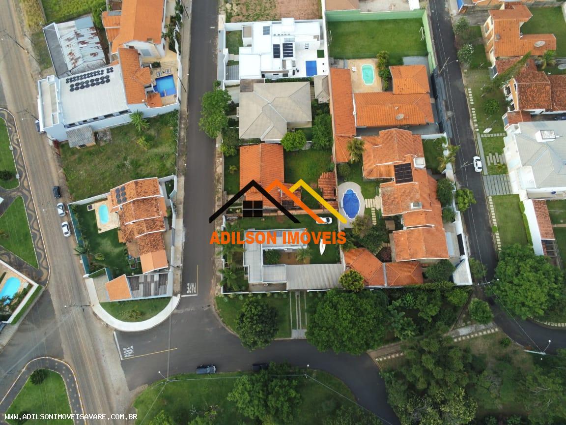 Casa à venda com 3 quartos, 600m² - Foto 10