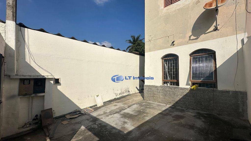Sobrado para alugar com 3 quartos, 120m² - Foto 4