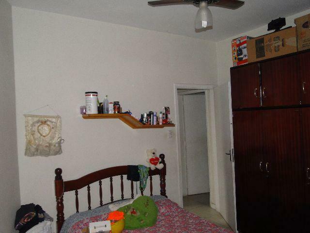 Apartamento à venda com 2 quartos, 75m² - Foto 9