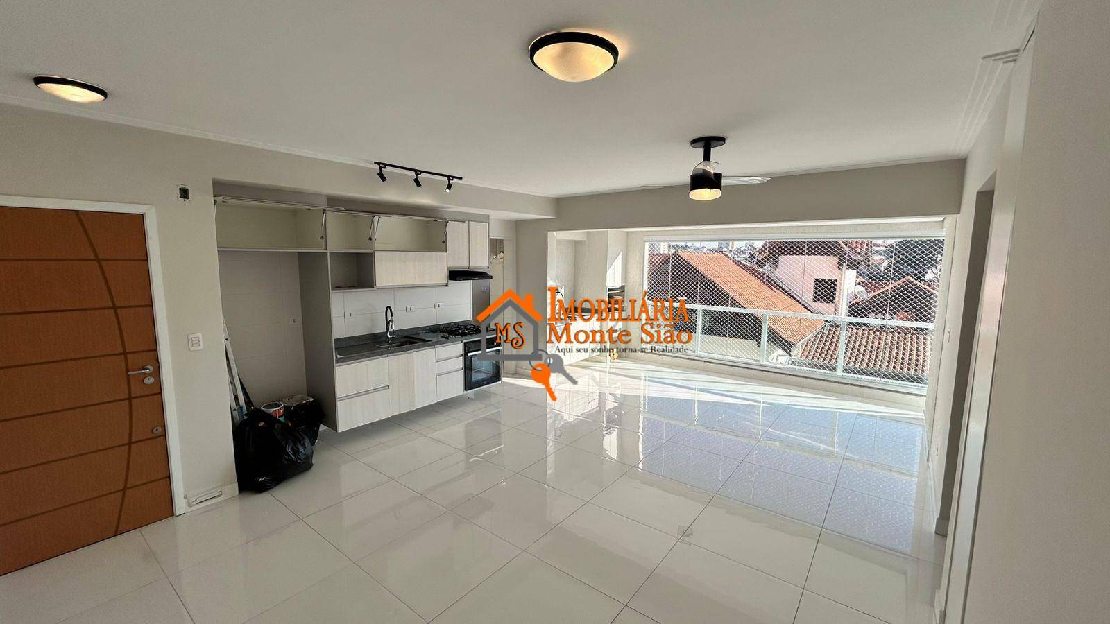 Apartamento à venda com 3 quartos, 100m² - Foto 2
