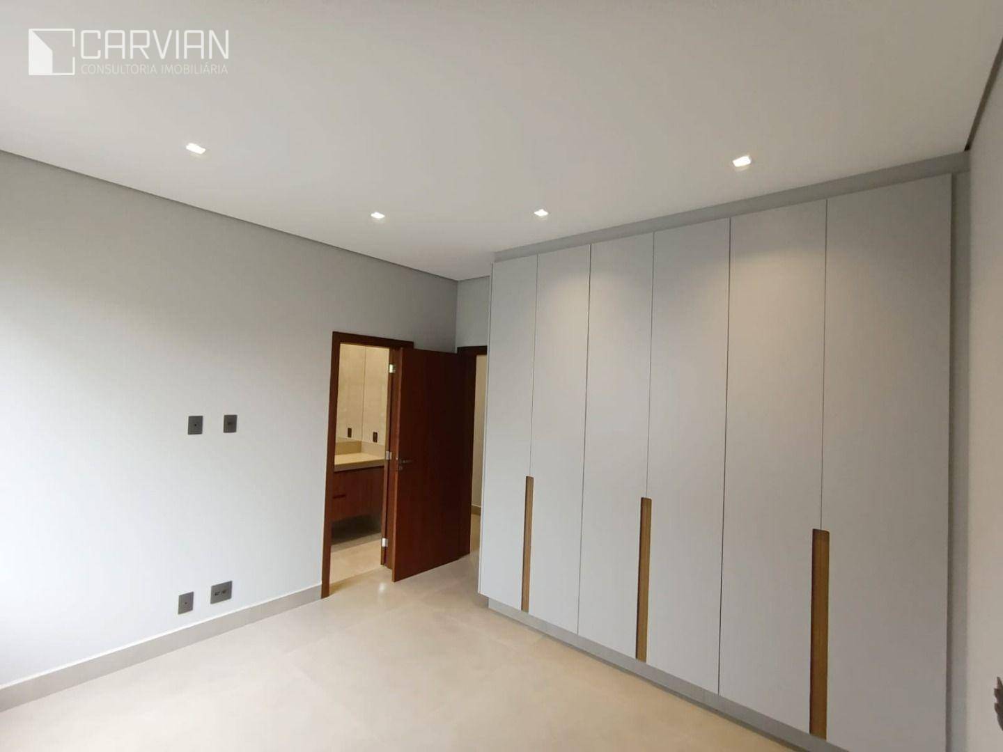 Sobrado à venda com 4 quartos, 364m² - Foto 46