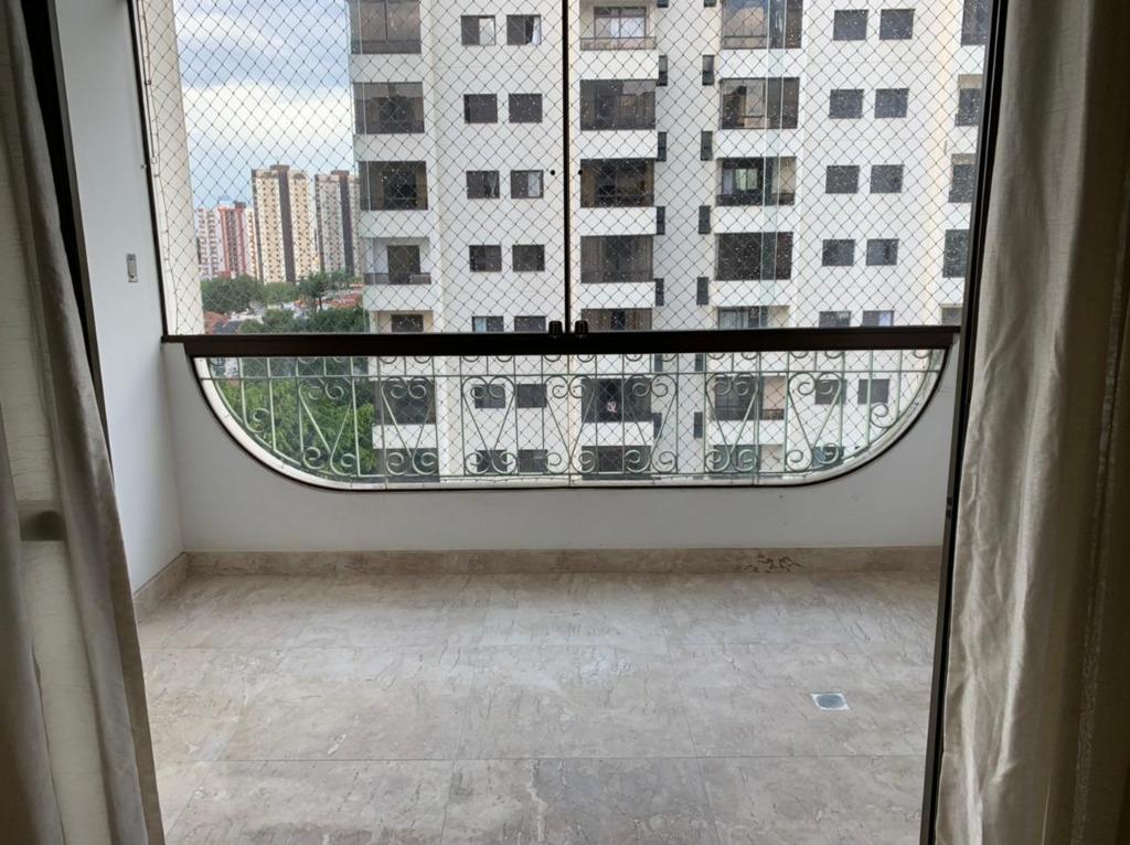 Apartamento para alugar com 4 quartos, 232m² - Foto 29