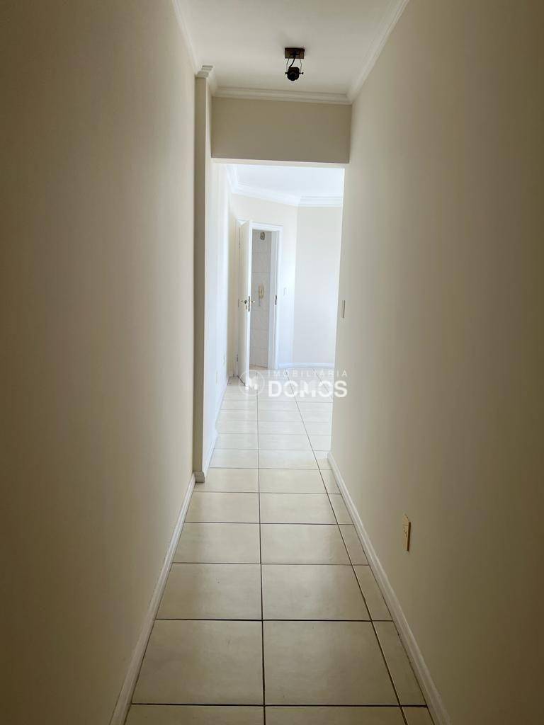 Apartamento para alugar com 4 quartos, 315m² - Foto 14