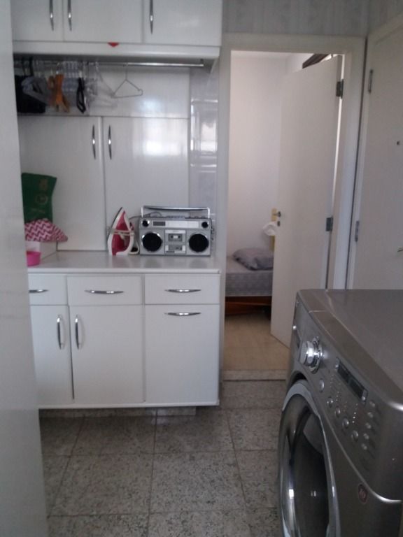 Apartamento à venda com 4 quartos, 193m² - Foto 13