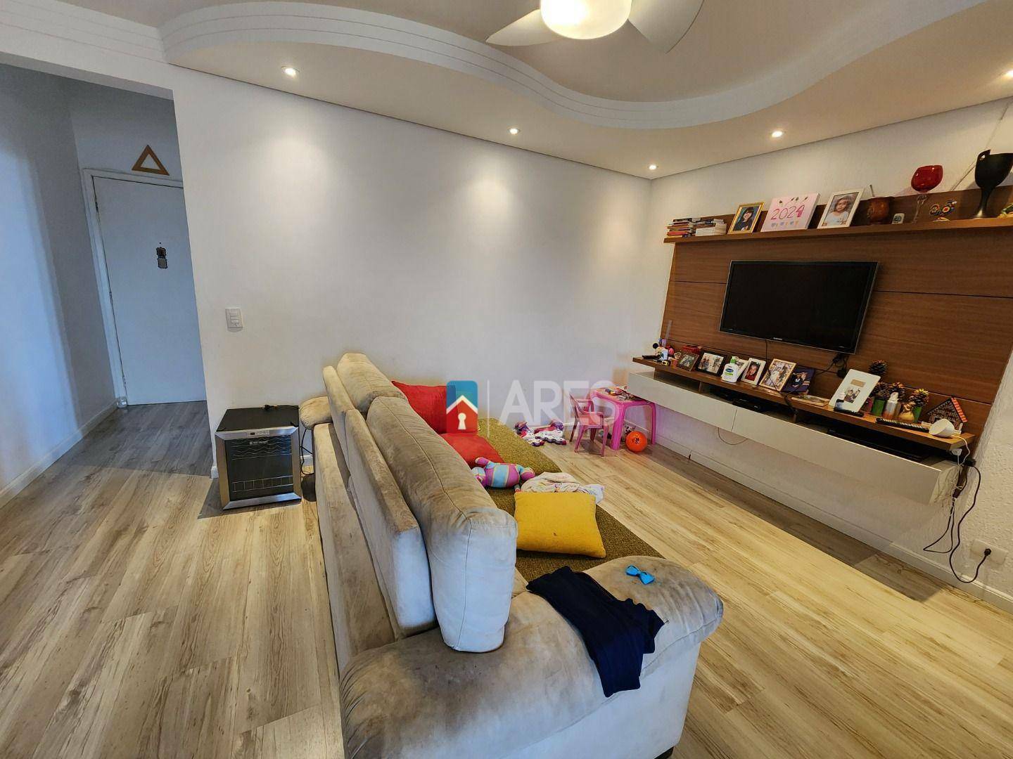 Apartamento à venda com 3 quartos, 110m² - Foto 4