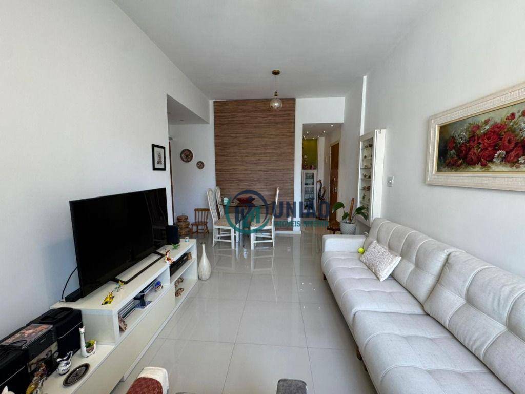 Apartamento à venda com 2 quartos, 72m² - Foto 2