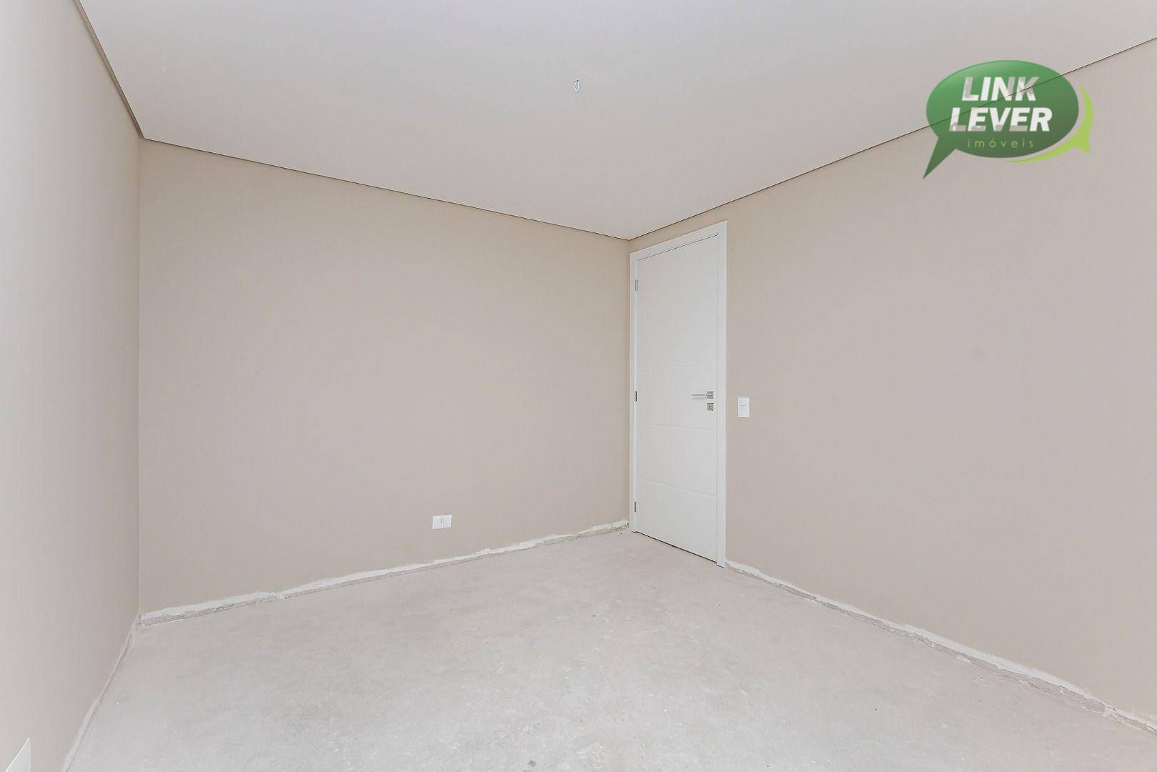 Sobrado à venda com 4 quartos, 258m² - Foto 14