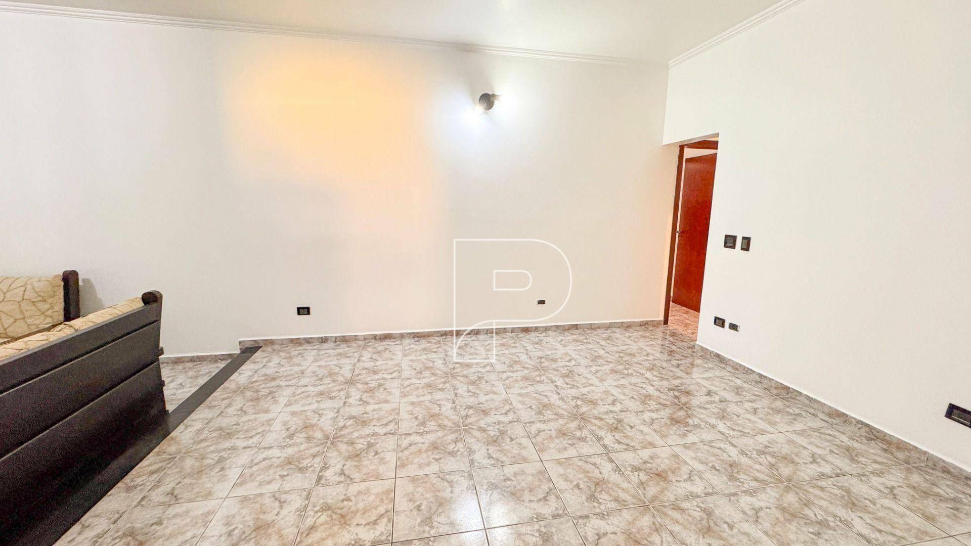 Casa à venda e aluguel com 3 quartos, 341m² - Foto 33