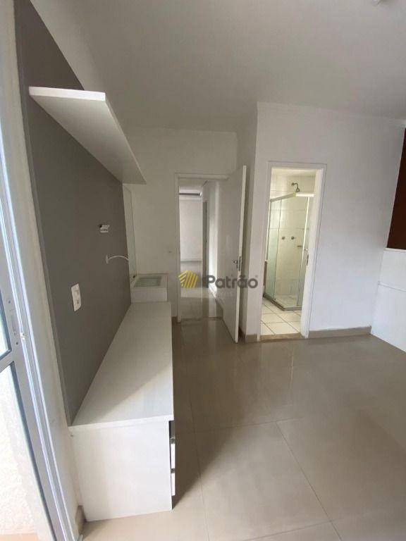 Apartamento à venda com 3 quartos, 80m² - Foto 4