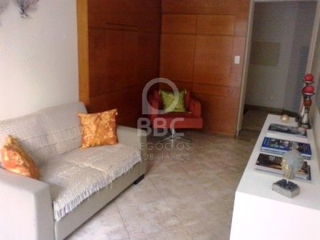 Apartamento à venda com 2 quartos, 69m² - Foto 3