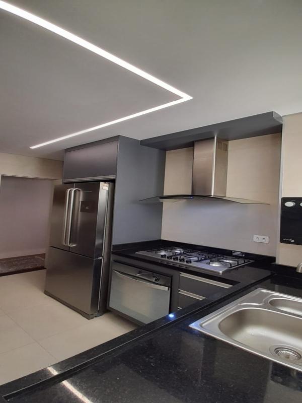 Apartamento à venda com 3 quartos, 80m² - Foto 10