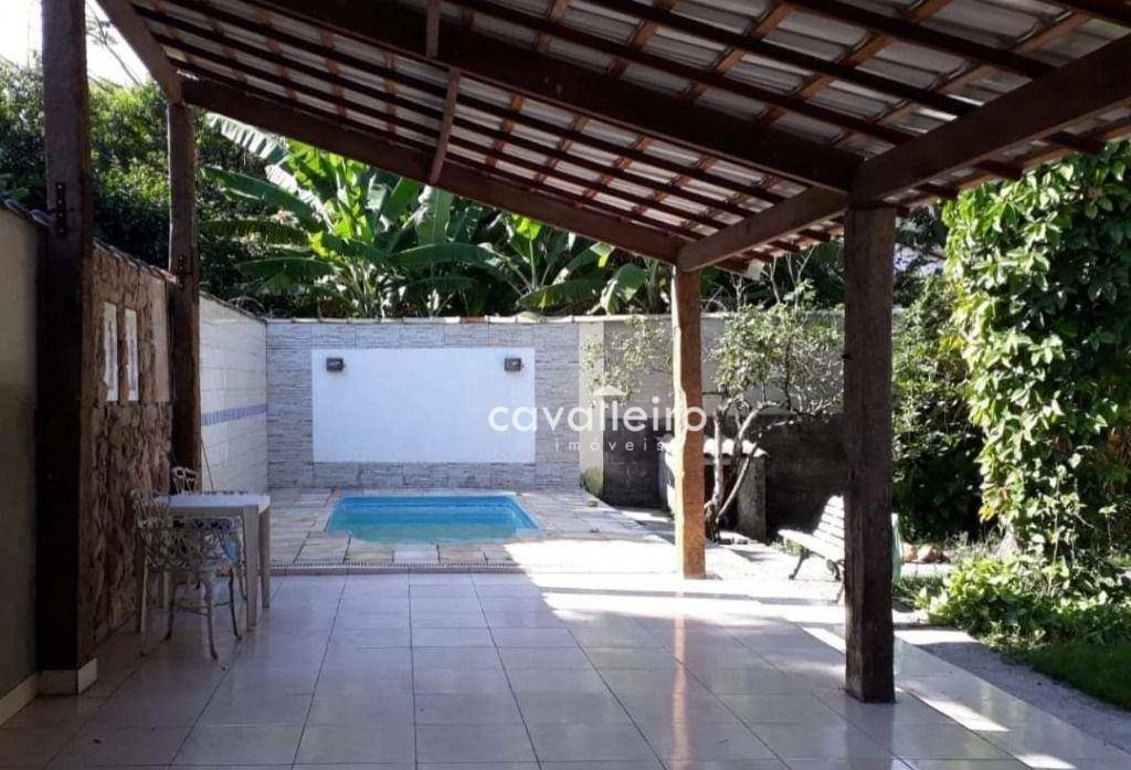 Casa à venda com 6 quartos, 300m² - Foto 23