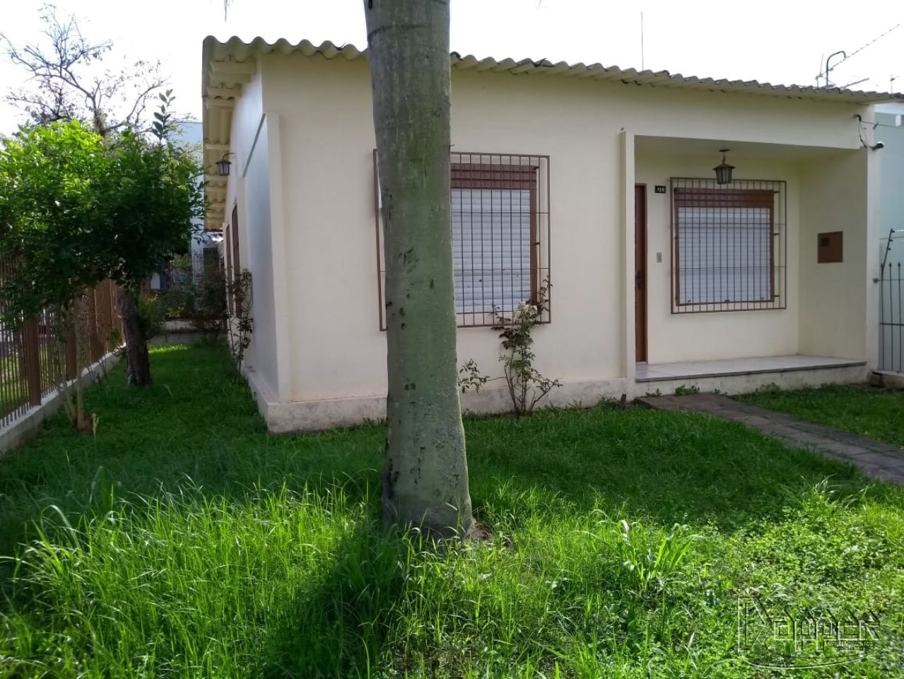 Casa à venda com 3 quartos, 120m² - Foto 2