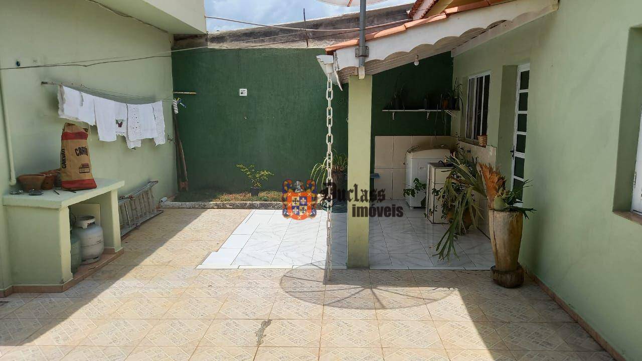 Casa à venda com 2 quartos, 207m² - Foto 11